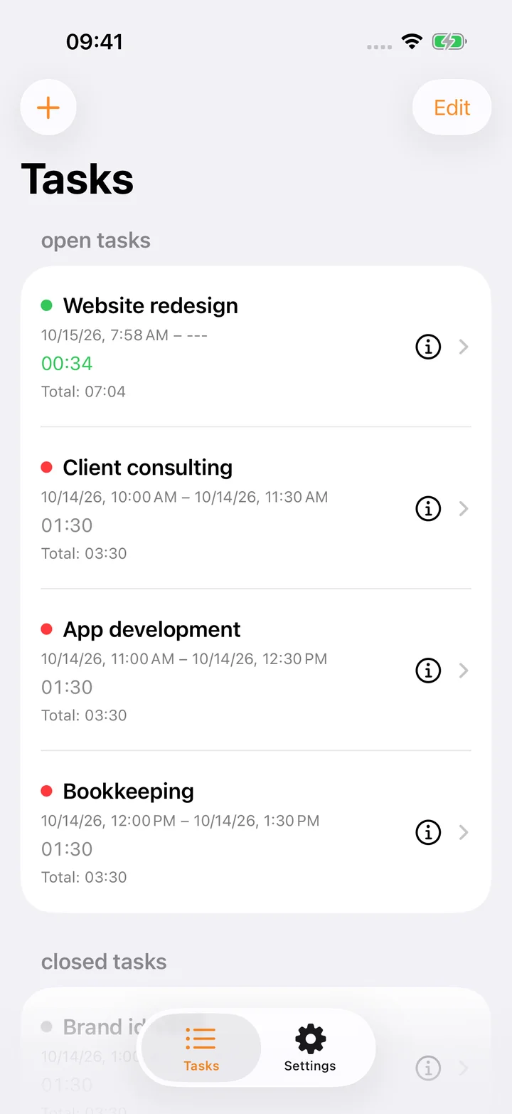 TimeRecorder task list showing a running timer and project totals